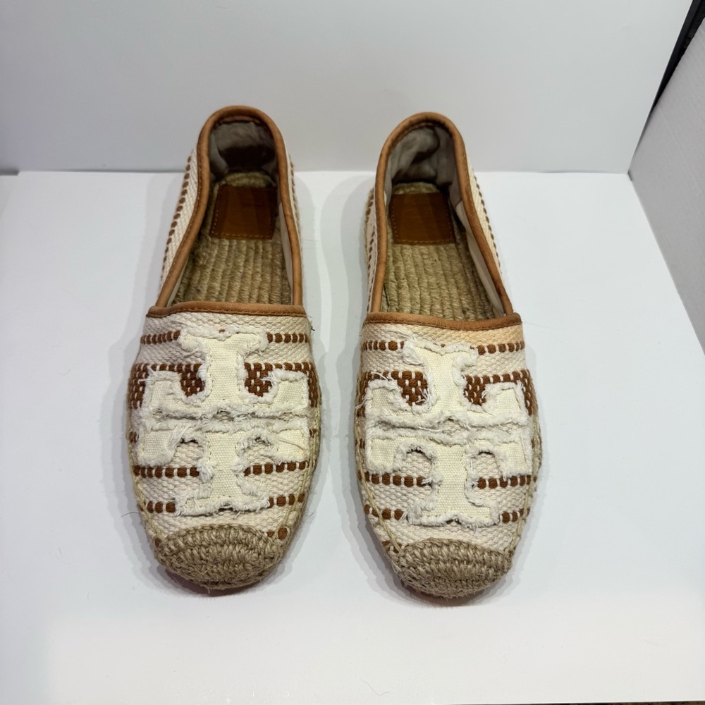 TORY BURCH tan / white Shaw canvas logo slip on espadrilles 7 - Picture 8 of 8